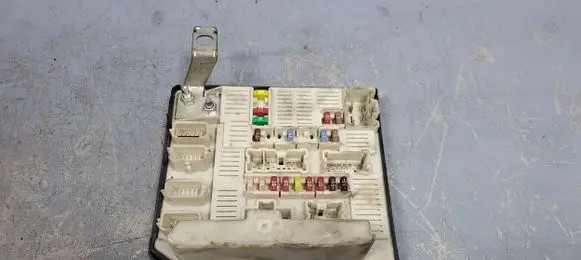 Renault Megane II Fuse box set 8200481866