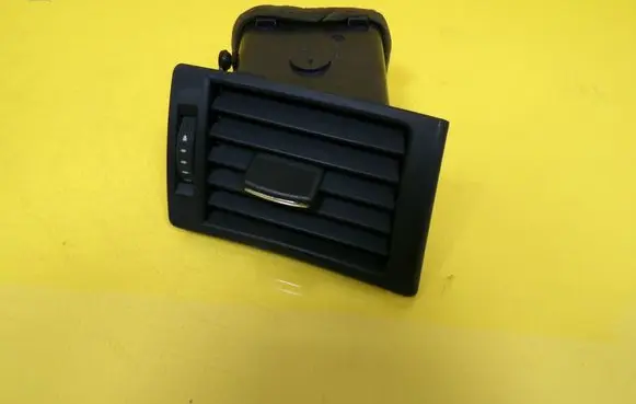 Audi A4 S4 B7 8E 8H Dashboard side air vent grill/cover trim 8E0820902F