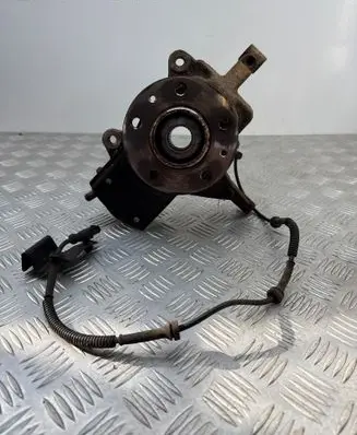 Renault Trafic III (X82) Front wheel hub 323952