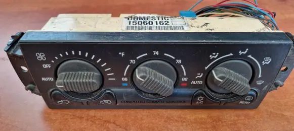 Chevrolet Tahoe Air flap motor/actuator 15060162