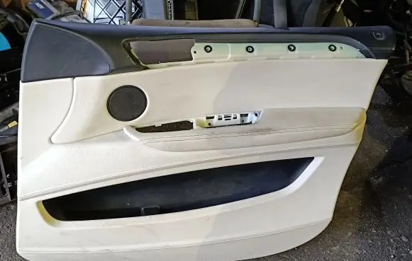 BMW X5 E70 Front door card panel trim 773201