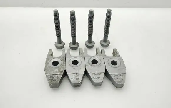 Opel Insignia A Fuel Injector clamp holder 78284 1114781