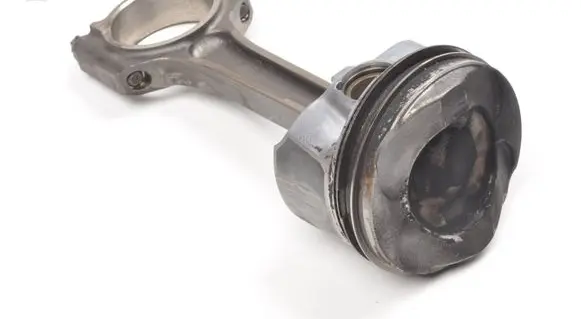 Ford Fiesta Piston with connecting rod PK30