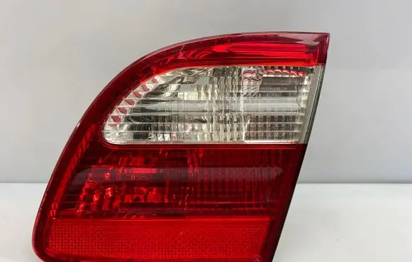 Mercedes-Benz E W211 Tailgate rear/tail lights A2118201464