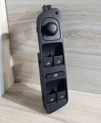 Volkswagen Tiguan Electric window control switch 1K4959857B 1K0959565N