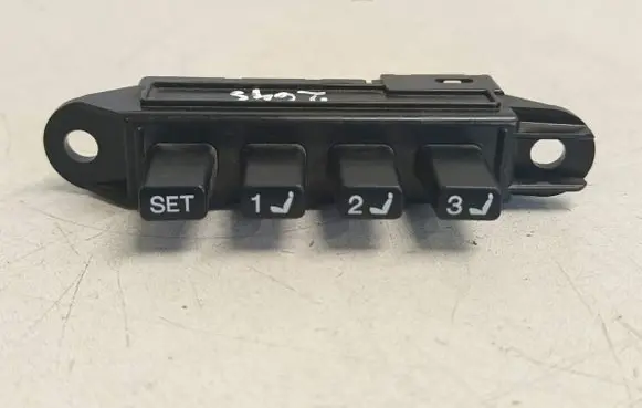 Lexus GS 300 350 430 450H Seat memory switch 15A912 15A911