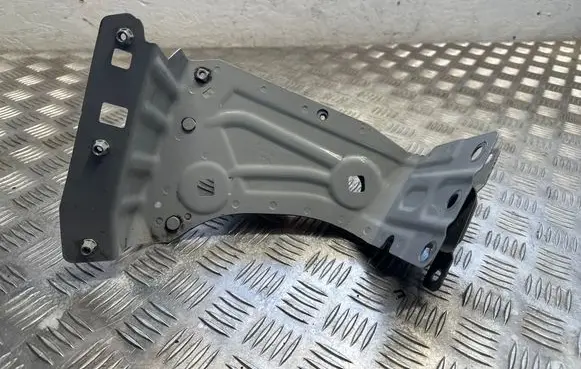 Porsche Cayenne (9Y0 9Y3) Fender mounting bracket 9Y0821137A A33219