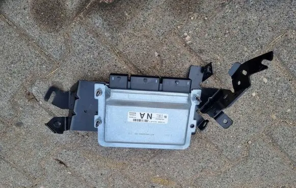 Renault Clio V Engine control unit/module ECU 237104638S