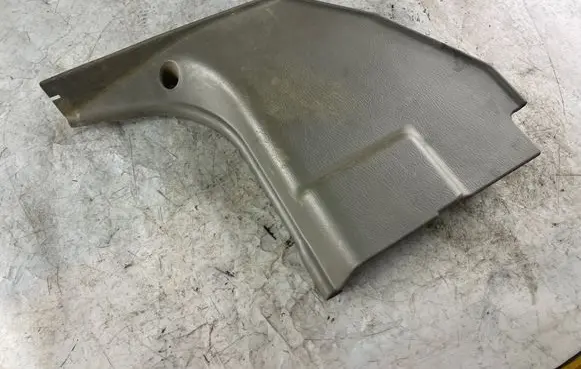 Nissan Patrol Y61 (B) pillar trim (bottom) 66900vb000