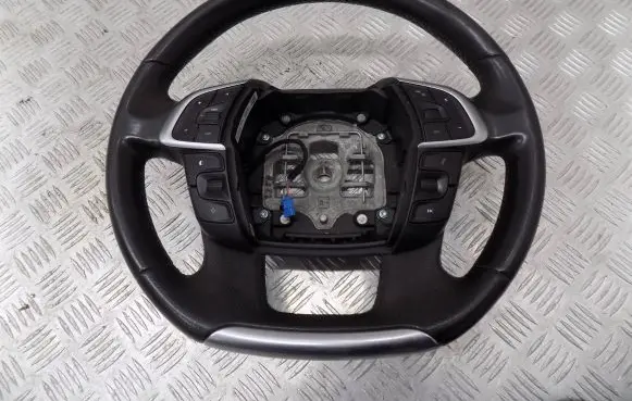 Citroen DS4 Steering wheel