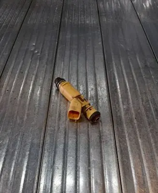 Mazda Tribute Fuel injector YL8EC7B