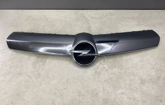 Opel Corsa D Front bumper upper radiator grill 13223226 475498858