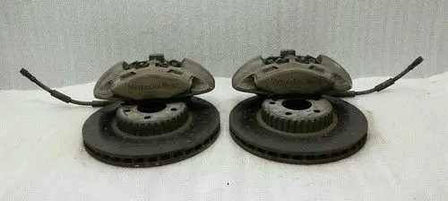 Mercedes-Benz C W205 Front brake disc dust cover plate A0004212112