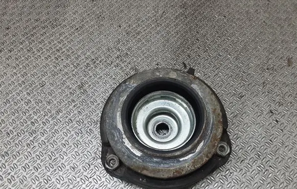 Volkswagen Golf IV Front coil spring rubber mount 