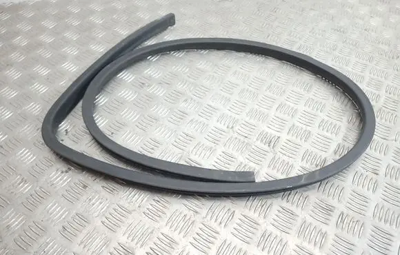 Toyota Yaris Rear door rubber seal (on body) 