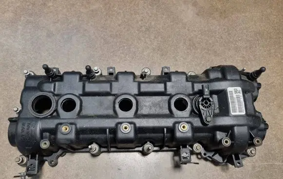 Chrysler Pacifica Rocker cam cover 04893802AE P68166583AC 68166583AC