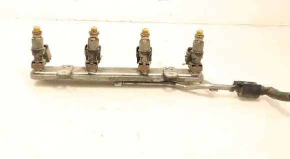 Fuel main line pipe