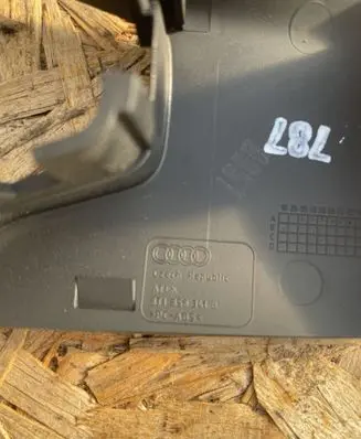 Audi A5 8T 8F Other dashboard part 8T1858341B