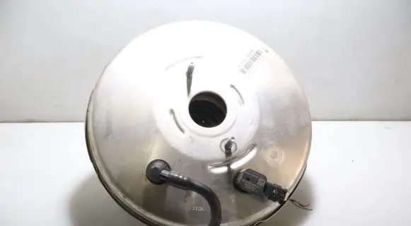Mercedes-Benz CLA C118 X118 Brake booster