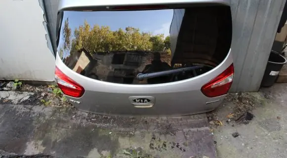 KIA Rio Tailgate/trunk/boot lid