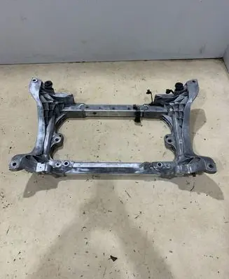 Maserati Ghibli Front subframe 670001482 670001480 0670001450