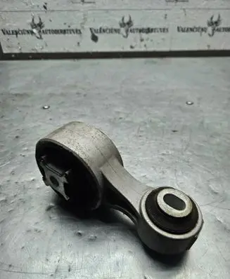 Engine mount bracket