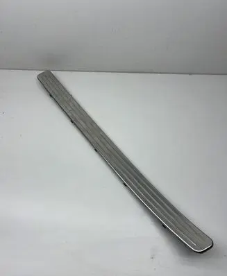 Porsche Cayenne (9PA) Rear sill trim cover 7L0853655A