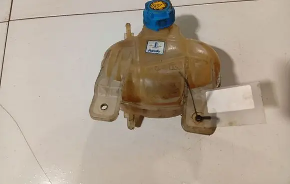 Fiat Doblo Coolant expansion tank/reservoir 