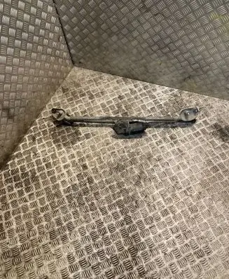 Front wiper linkage and motor