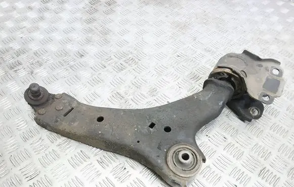 Volvo XC60 Front lower control arm/wishbone 