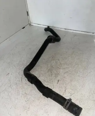 Volkswagen Tiguan Engine coolant pipe/hose