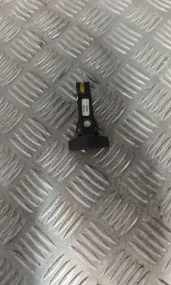 Volvo S60 Hazard light switch 9441945 01W352