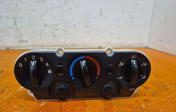 Ford Fiesta Climate control/heater control trim 2S6H-18549BD