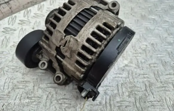 BMW 1 E81 E87 Generator/alternator 7550469 0121715017