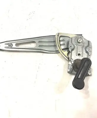 Rear door manual window regulator