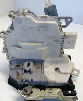 Audi A4 S4 B8 8K Rear door lock 8K0839016C