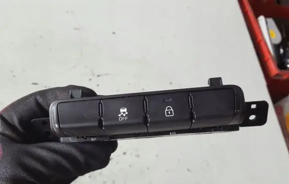 KIA Ceed Traction control (ASR) switch 93700A2900