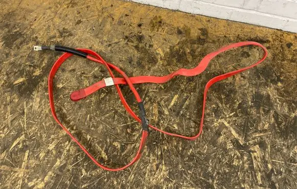 BMW 5 GT F07 Positive cable (battery) 9150984