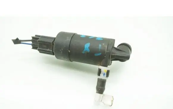 Volkswagen Transporter - Caravelle T7 Windscreen/windshield washer pump