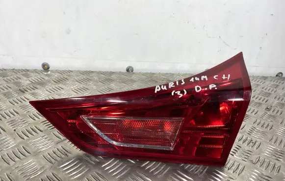 Toyota Auris E180 Tailgate rear/tail lights 02260