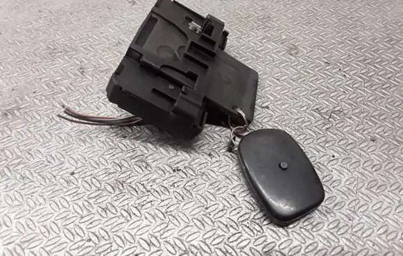Renault Megane II Ignition key card reader 8200074031A