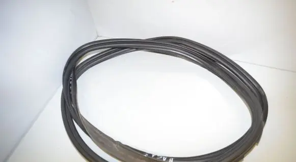 Trunk rubber seal (body)