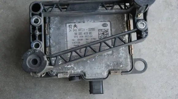 Peugeot 5008 Distronic sensor radar 9806141980