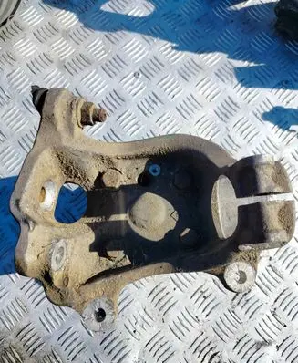 BMW 5 E60 E61 Front wheel hub 6760954