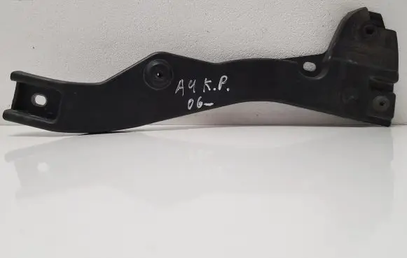 Audi A4 S4 B7 8E 8H Front bumper mounting bracket 8E0807203B