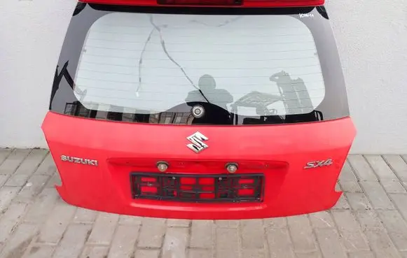 Suzuki SX4 Tailgate/trunk/boot lid Z9T