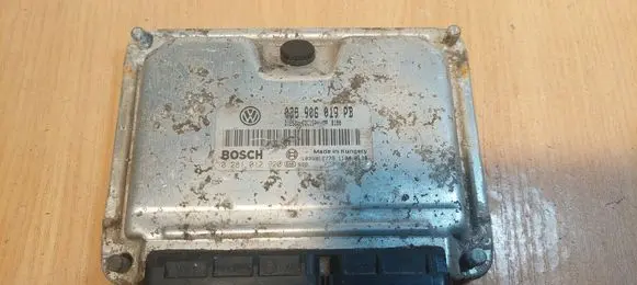 Skoda Octavia Mk1 (1U) Engine control unit/module ECU 0281012920 038906019PB EDC15P