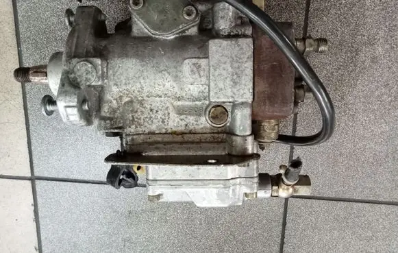 Renault Scenic I Fuel injection high pressure pump 0460414993