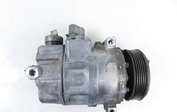 Volkswagen PASSAT B6 Air conditioning (A/C) compressor (pump) 1K0820803Q
