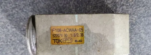 Hyundai Terracan Air conditioning (A/C) expansion valve 